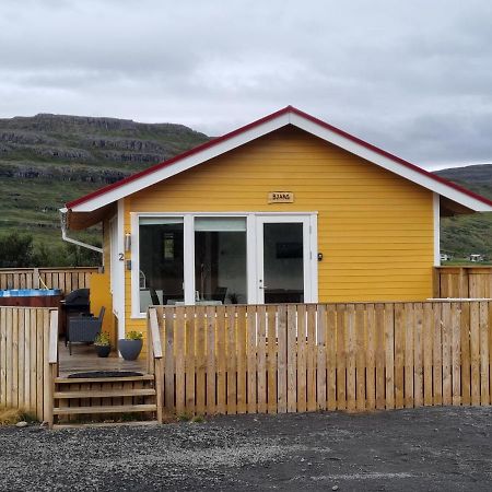 Hvammur 2 Bjarg With Private Hot Tub Drangsnes Extérieur photo
